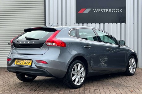 Volvo V40 2.0 D2 Inscription Euro 6 (s/s) 5dr 2