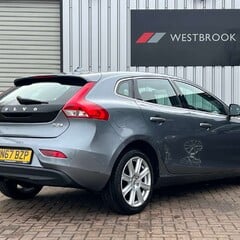 Volvo V40 2.0 D2 Inscription Euro 6 (s/s) 5dr 2