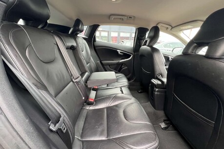 Volvo V40 2.0 D2 Inscription Euro 6 (s/s) 5dr 23