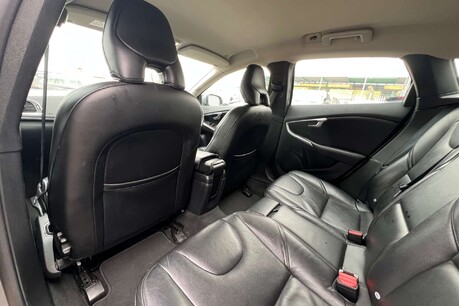Volvo V40 2.0 D2 Inscription Euro 6 (s/s) 5dr 28
