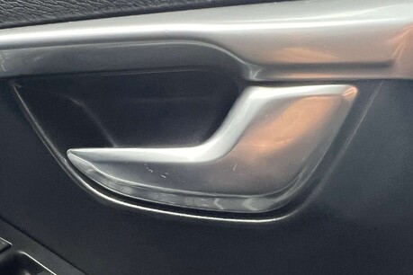 Volvo V40 2.0 D2 Inscription Euro 6 (s/s) 5dr 58