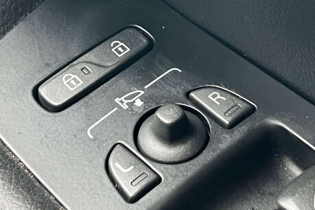 Volvo V40 2.0 D2 Inscription Euro 6 (s/s) 5dr 59