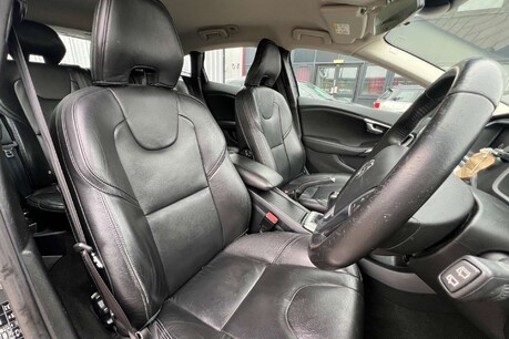 Volvo V40 2.0 D2 Inscription Euro 6 (s/s) 5dr 19