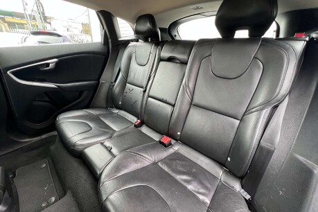 Volvo V40 2.0 D2 Inscription Euro 6 (s/s) 5dr 26