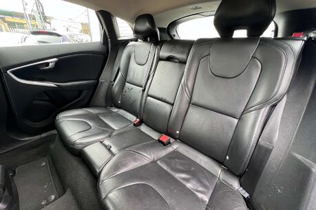 Volvo V40 2.0 D2 Inscription Euro 6 (s/s) 5dr 26