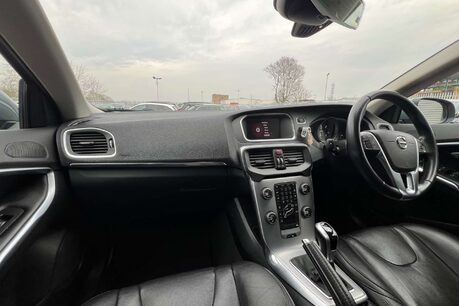 Volvo V40 2.0 D2 Inscription Euro 6 (s/s) 5dr 33