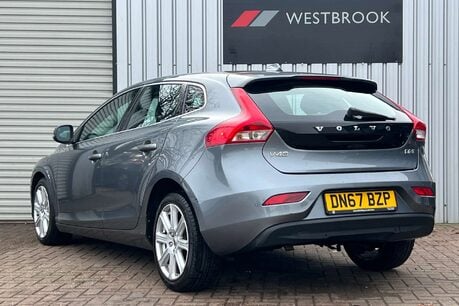 Volvo V40 2.0 D2 Inscription Euro 6 (s/s) 5dr 4