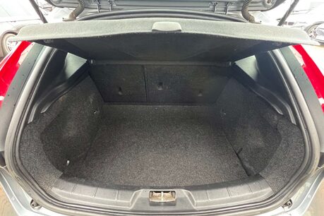 Volvo V40 2.0 D2 Inscription Euro 6 (s/s) 5dr 62