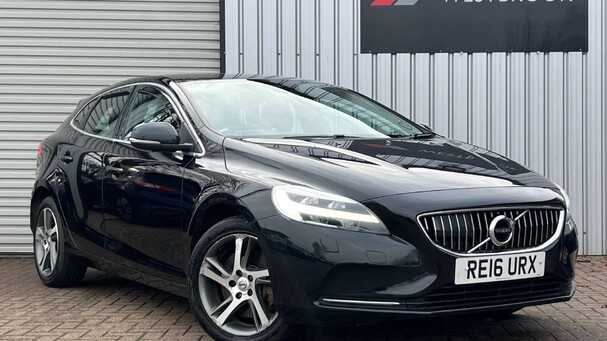Volvo V40 2.0 D3 Inscription Euro 6 (s/s) 5dr Service History