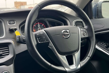 Volvo V40 2.0 D3 Inscription Euro 6 (s/s) 5dr 15