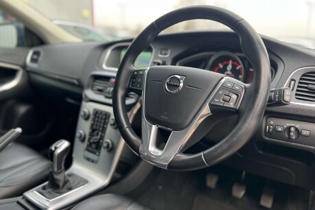 Volvo V40 2.0 D3 Inscription Euro 6 (s/s) 5dr 17