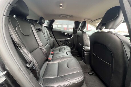 Volvo V40 2.0 D3 Inscription Euro 6 (s/s) 5dr 24