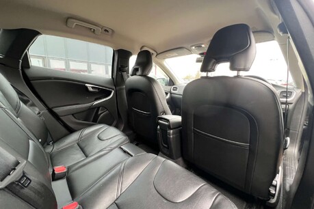 Volvo V40 2.0 D3 Inscription Euro 6 (s/s) 5dr 25