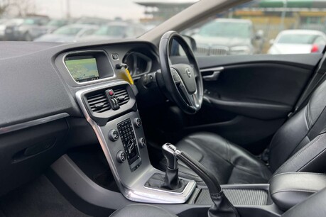 Volvo V40 2.0 D3 Inscription Euro 6 (s/s) 5dr 32