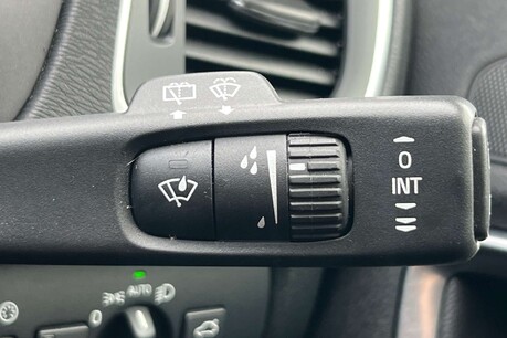 Volvo V40 2.0 D3 Inscription Euro 6 (s/s) 5dr 56