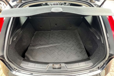Volvo V40 2.0 D3 Inscription Euro 6 (s/s) 5dr 63