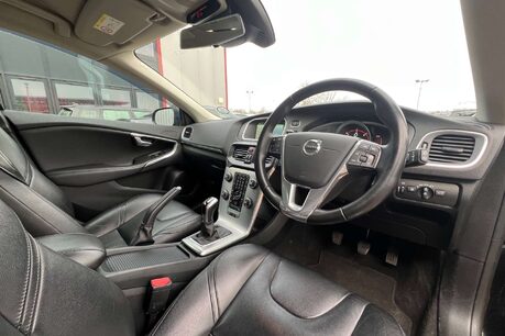 Volvo V40 2.0 D3 Inscription Euro 6 (s/s) 5dr 16
