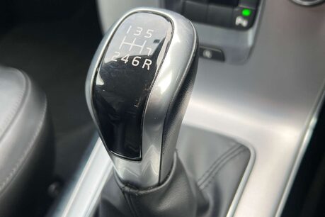 Volvo V40 2.0 D3 Inscription Euro 6 (s/s) 5dr 35