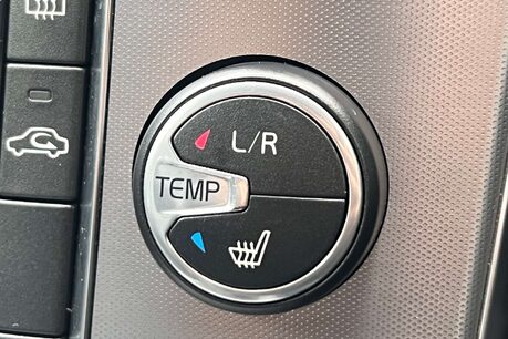 Volvo V40 2.0 D3 Inscription Euro 6 (s/s) 5dr 37