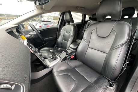 Volvo V40 2.0 D3 Inscription Euro 6 (s/s) 5dr 29
