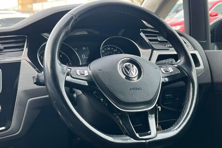 Volkswagen Touran 1.6 TDI BlueMotion Tech SE DSG Euro 6 (s/s) 5dr 15