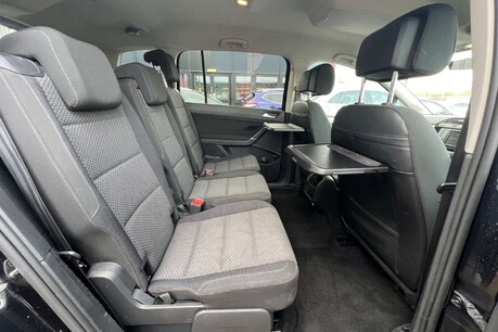 Volkswagen Touran 1.6 TDI BlueMotion Tech SE DSG Euro 6 (s/s) 5dr 22