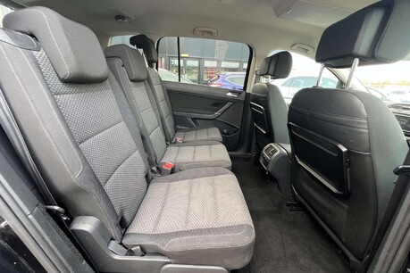 Volkswagen Touran 1.6 TDI BlueMotion Tech SE DSG Euro 6 (s/s) 5dr 23