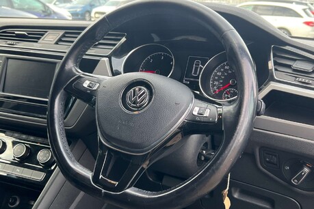 Volkswagen Touran 1.6 TDI BlueMotion Tech SE DSG Euro 6 (s/s) 5dr 18