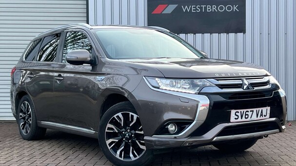 Mitsubishi Outlander 2.0h 12kWh Juro CVT 4WD Euro 6 (s/s) 5dr Service History