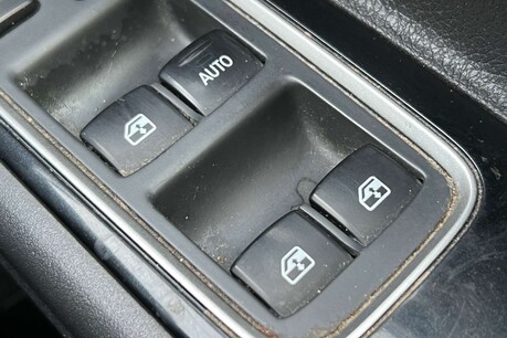 Mitsubishi Outlander 2.0h 12kWh Juro CVT 4WD Euro 6 (s/s) 5dr 54