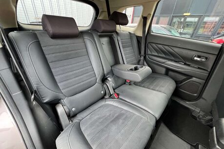 Mitsubishi Outlander 2.0h 12kWh Juro CVT 4WD Euro 6 (s/s) 5dr 21