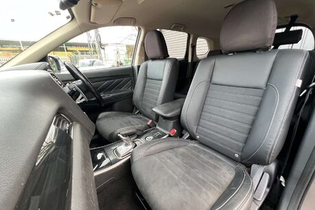 Mitsubishi Outlander 2.0h 12kWh Juro CVT 4WD Euro 6 (s/s) 5dr 29