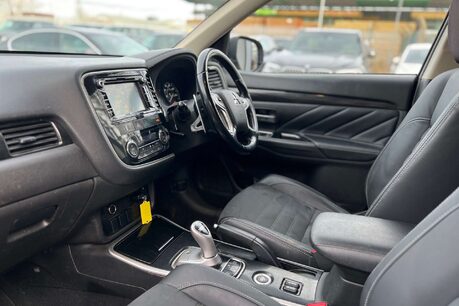 Mitsubishi Outlander 2.0h 12kWh Juro CVT 4WD Euro 6 (s/s) 5dr 32