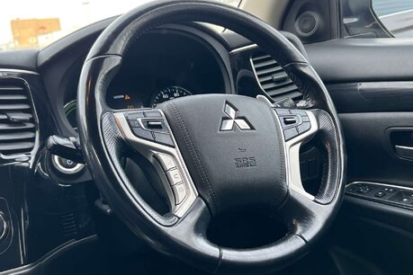 Mitsubishi Outlander 2.0h 12kWh Juro CVT 4WD Euro 6 (s/s) 5dr 15