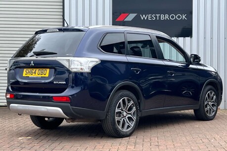 Mitsubishi Outlander 2.2 DI-D GX3 4WD Euro 5 (s/s) 5dr 3
