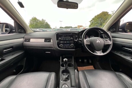 Mitsubishi Outlander 2.2 DI-D GX3 4WD Euro 5 (s/s) 5dr 17