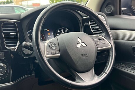 Mitsubishi Outlander 2.2 DI-D GX3 4WD Euro 5 (s/s) 5dr 19
