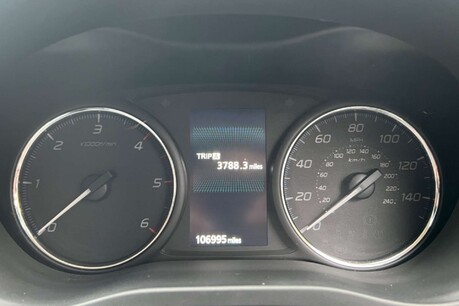 Mitsubishi Outlander 2.2 DI-D GX3 4WD Euro 5 (s/s) 5dr 51