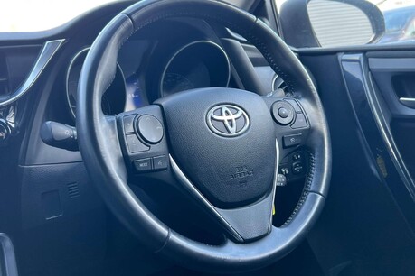 Toyota Auris 1.6 D-4D Business Edition Euro 6 (s/s) 5dr 15