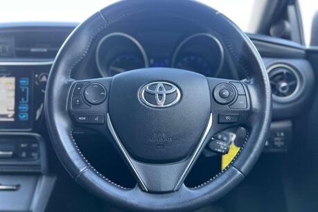 Toyota Auris 1.6 D-4D Business Edition Euro 6 (s/s) 5dr 48