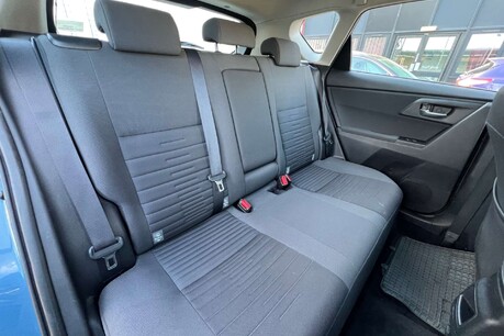 Toyota Auris 1.6 D-4D Business Edition Euro 6 (s/s) 5dr 22