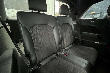 Audi Q7 3.0 TDI V6 S line Tiptronic quattro Euro 6 (s/s) 5dr 31