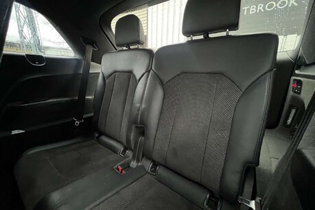 Audi Q7 3.0 TDI V6 S line Tiptronic quattro Euro 6 (s/s) 5dr 32