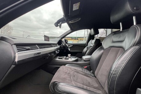 Audi Q7 3.0 TDI V6 S line Tiptronic quattro Euro 6 (s/s) 5dr 37