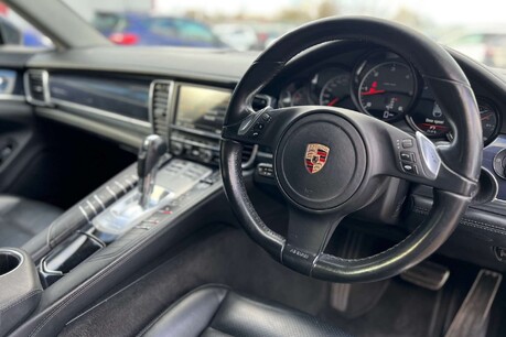 Porsche Panamera 3.0D V6 TiptronicS Euro 5 5dr 28