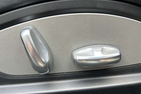 Porsche Panamera 3.0D V6 TiptronicS Euro 5 5dr 32