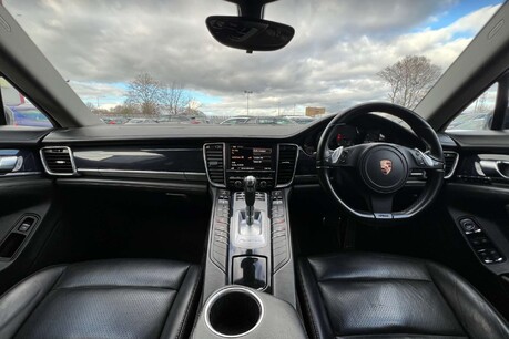 Porsche Panamera 3.0D V6 TiptronicS Euro 5 5dr 24
