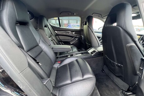 Porsche Panamera 3.0D V6 TiptronicS Euro 5 5dr 35
