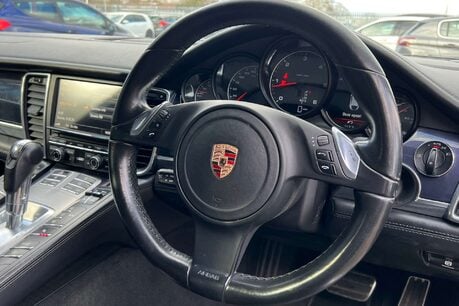 Porsche Panamera 3.0D V6 TiptronicS Euro 5 5dr 29