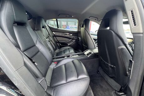 Porsche Panamera 3.0D V6 TiptronicS Euro 5 5dr 36